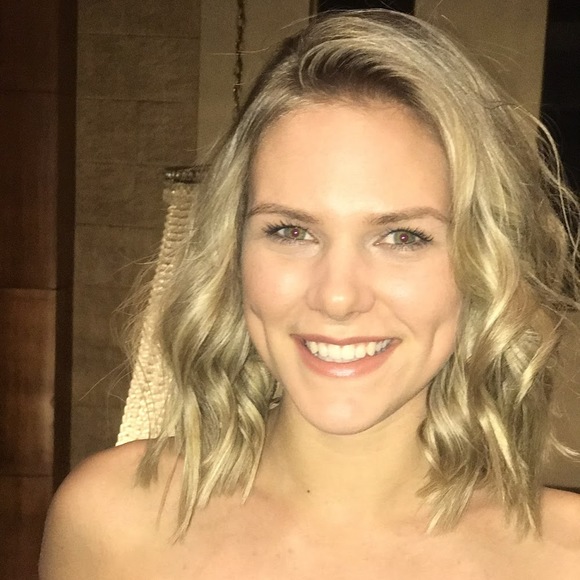 Meet your Posher, Samantha - Picture 1 of 1